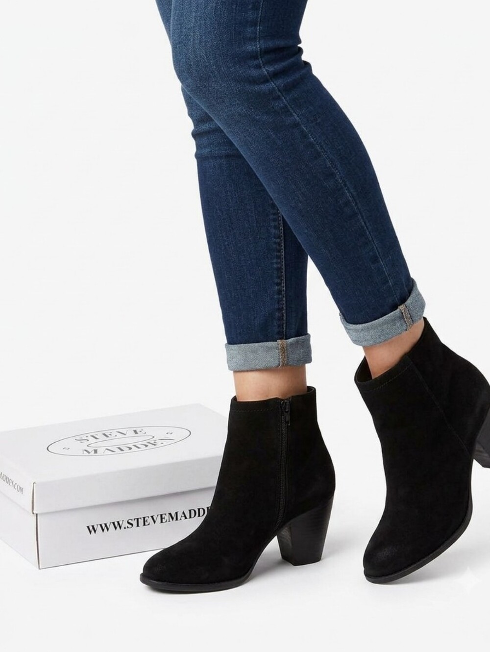 Steve Madden Black Suede Ankle Booties with Block Heel Sz 9 With Box